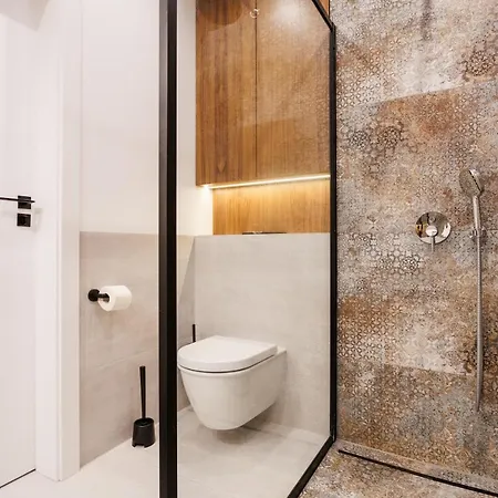 Of The Kings-julia Appartement *